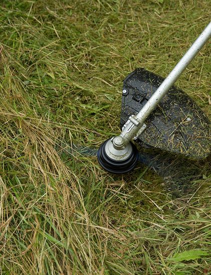 Curved Shaft Trimmer