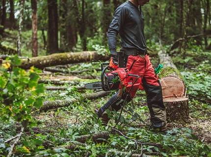  Optimising Your Chainsaw's Performance in Summer
